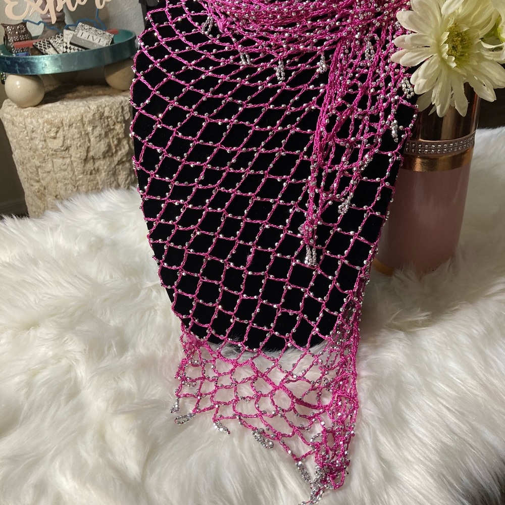 Multi purpose Shaw /scarf - Picture 2 of 6